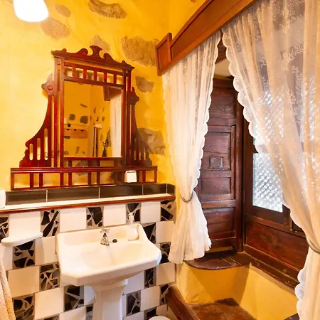 Feriehus Casa Rustica San Francisco 1 *